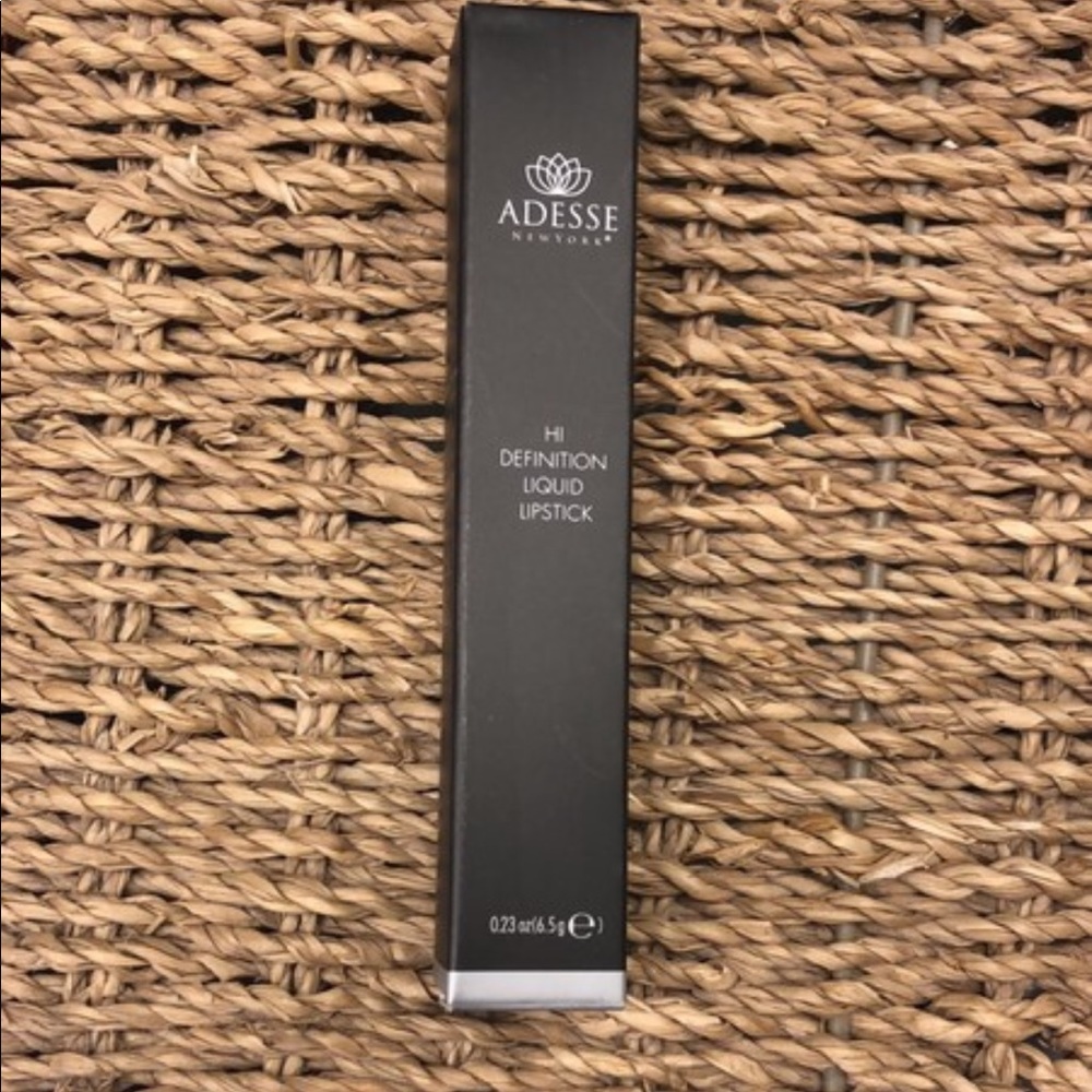 ***SOLD***NIB Adesse liquid lipstick - Picture 2 of 3